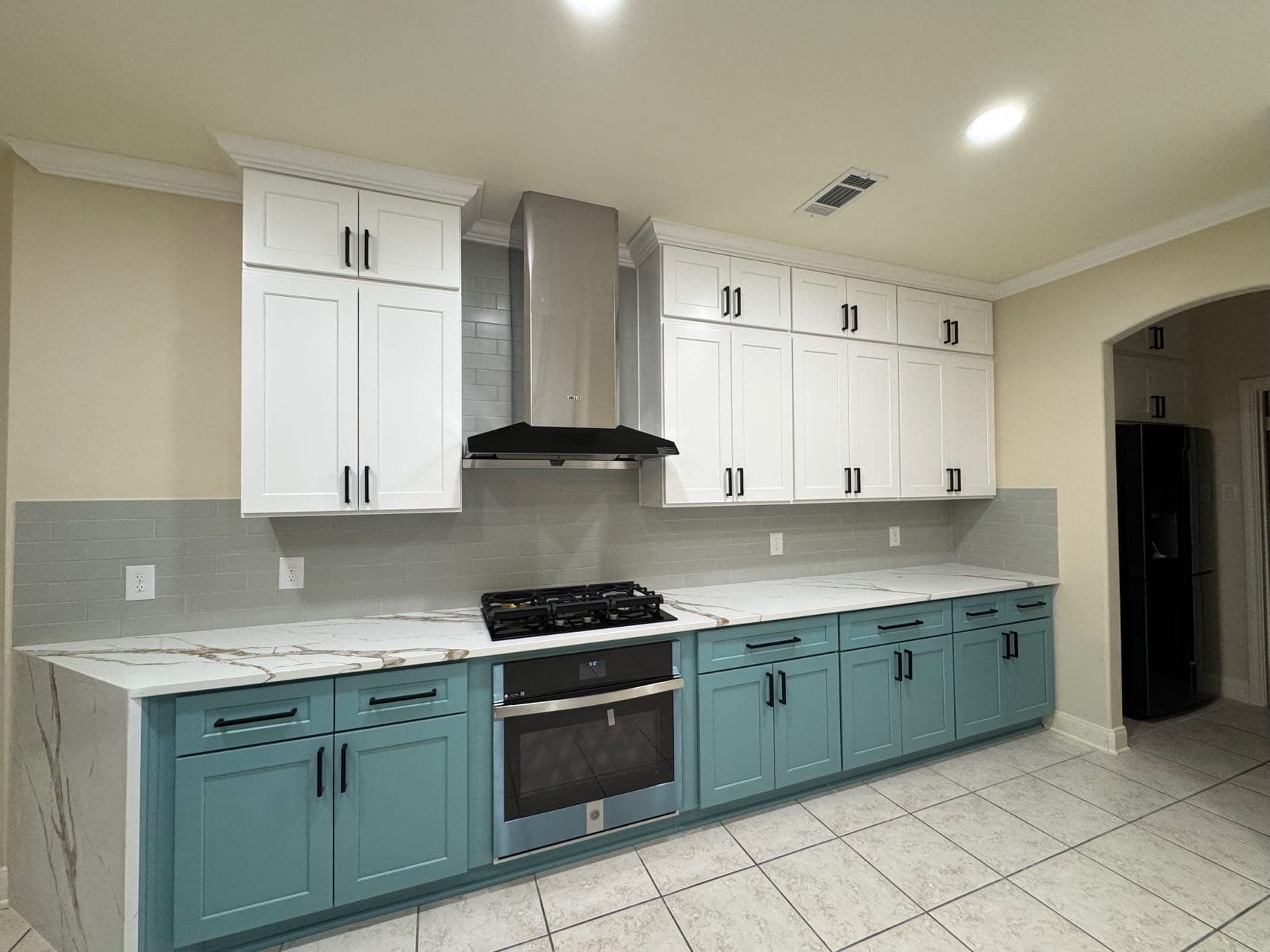 Houston cabinet and countertop installation — Kitchen cabinet installation — Houston